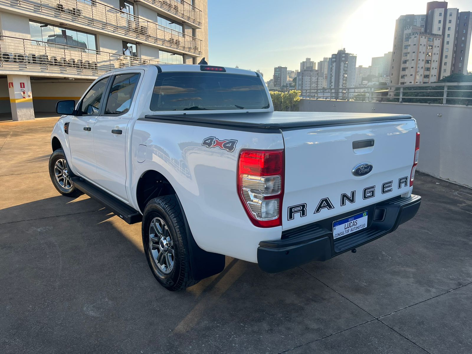 Ford Ranger 3.2 XL 2023 Automática - Imagem 3