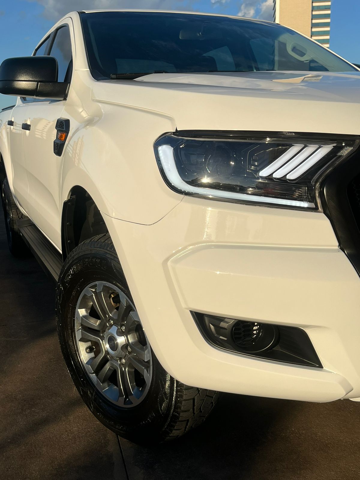 Ford Ranger 3.2 XL 2023 Automática - Imagem 4