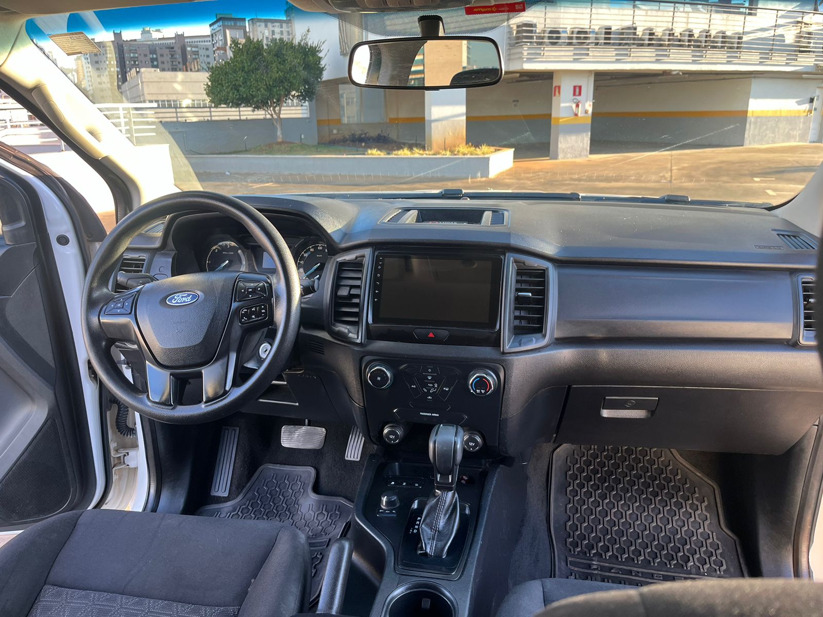 Ford Ranger 3.2 XL 2023 Automática - Imagem 8