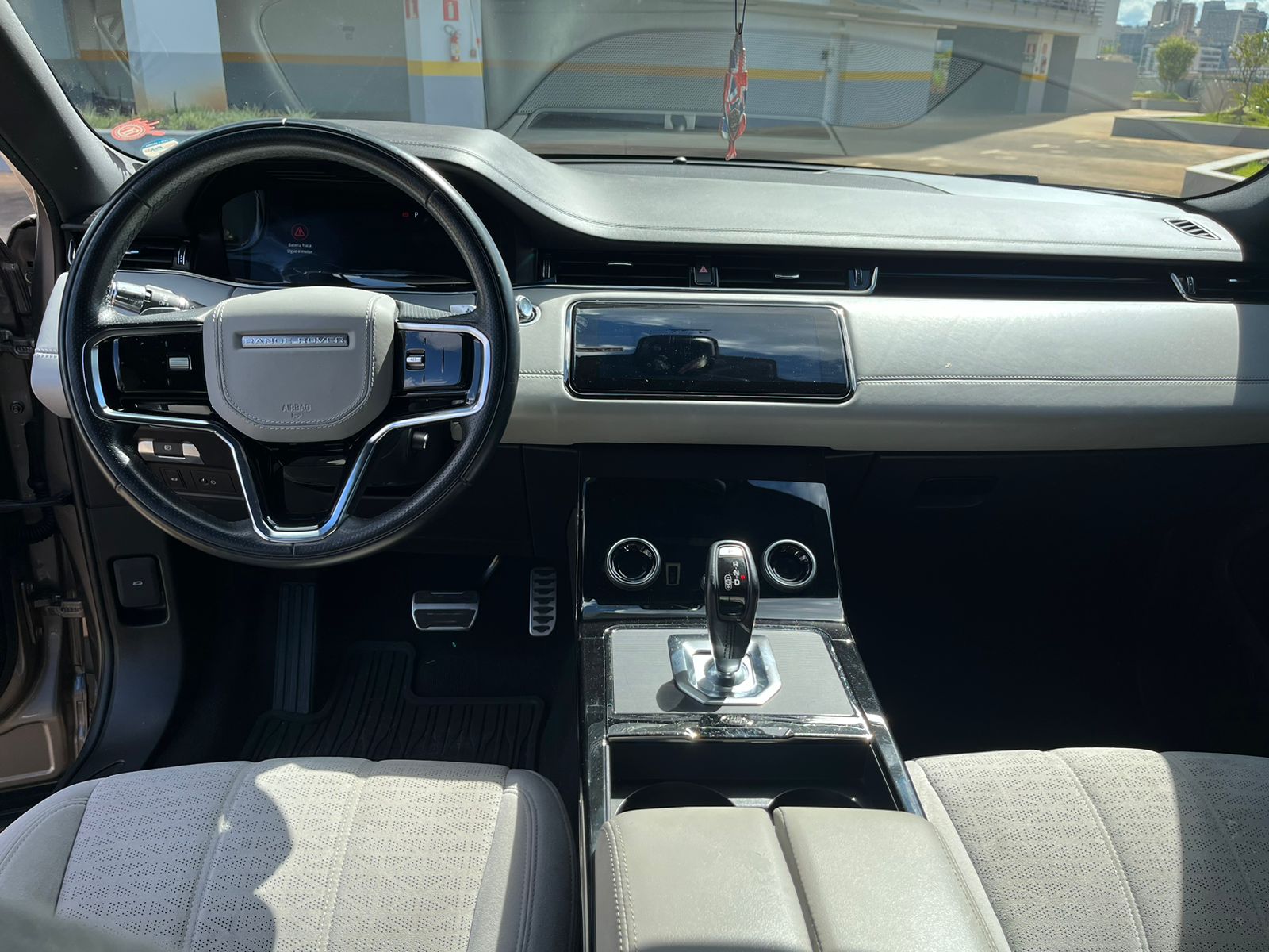 Land Rover Evoque EVO SE SI4 R-DYN. 2.0 Flex Aut. 2021 - Imagem 8